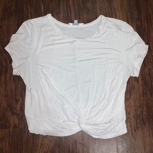 White knot in the front shirt